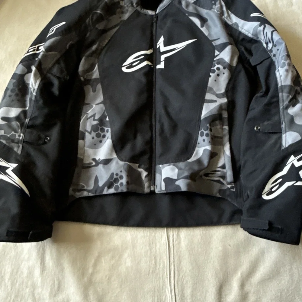 Alpinestars Sniper Men's  Motorcycle Size L Black Camo Armor Padded Jacket